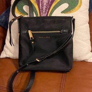 Marc Jacobs crossbody EUC